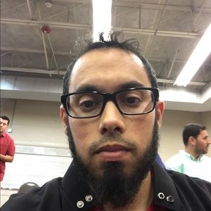 Meet your Posher, Faicel